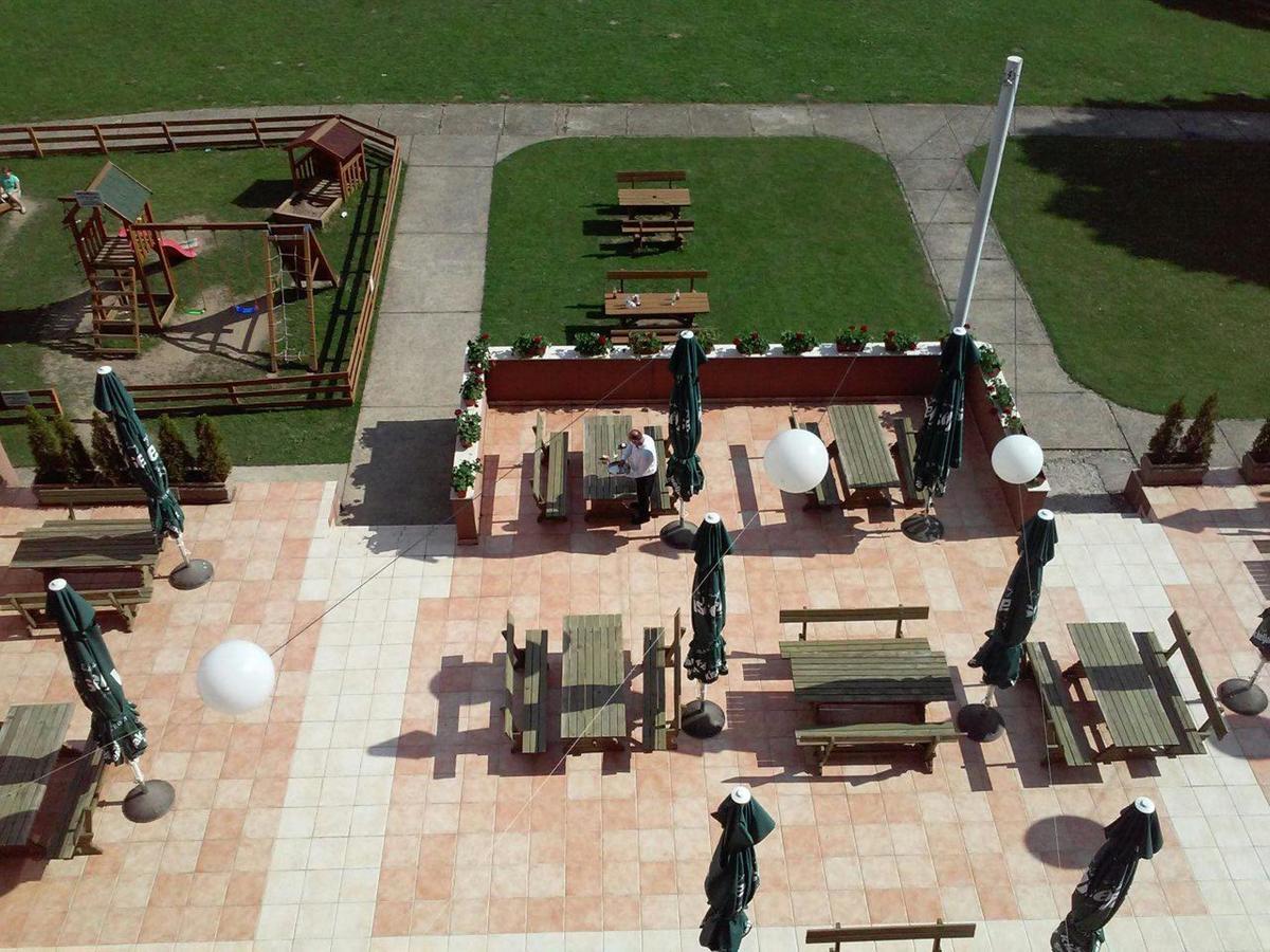 Hotel Monument Mrakovica Buitenkant foto